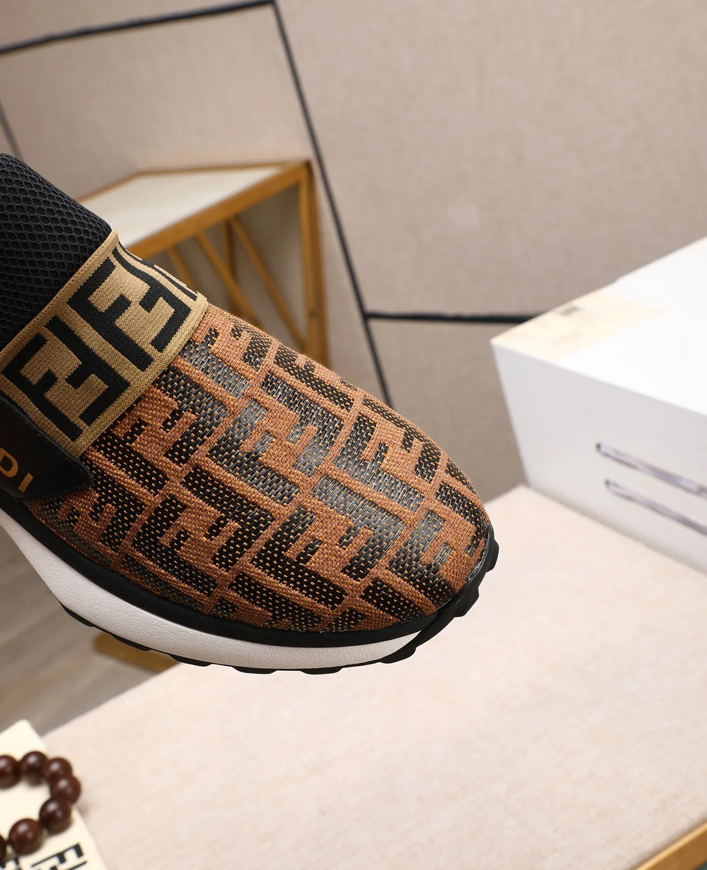 Men's shoes 💰460🕷🕷[FENDI] Fendi fashionable casual men's shoes 🇨🇳Original official website 1:1 model opening, new models are available first 💯Not high-profile but avant-garde, simple About low-key and fashionable, super versatile style 🌿 Made of original cowhide ➕ Pigskin lining 🎋 The version is comfortable on the feet, so rigorous for any small place, and the workmanship is first-class 🍍38-44 Large quantities in stock